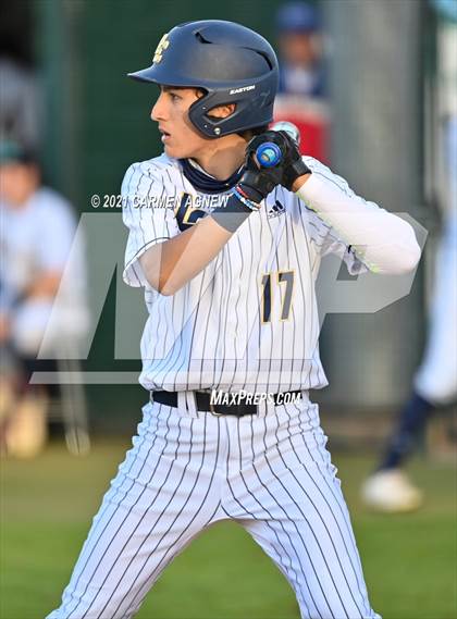 Thumbnail 3 in Lake Creek vs Brenham photogallery.
