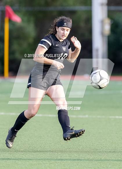 Thumbnail 3 in Grossmont @ Flintridge Sacred Heart (CIF SoCal D3 Regional Semi-Final) photogallery.