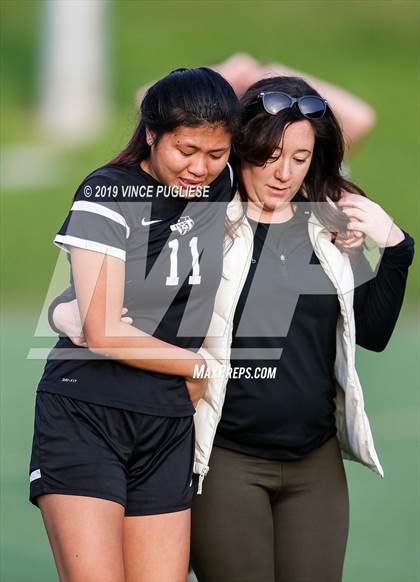 Thumbnail 2 in Grossmont @ Flintridge Sacred Heart (CIF SoCal D3 Regional Semi-Final) photogallery.