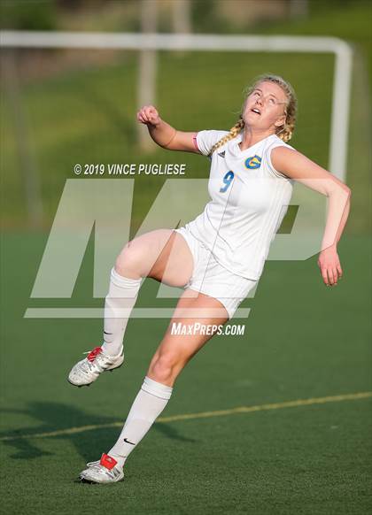Thumbnail 2 in Grossmont @ Flintridge Sacred Heart (CIF SoCal D3 Regional Semi-Final) photogallery.