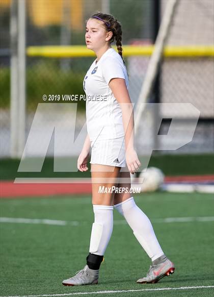 Thumbnail 3 in Grossmont @ Flintridge Sacred Heart (CIF SoCal D3 Regional Semi-Final) photogallery.