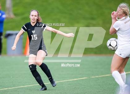 Thumbnail 2 in Grossmont @ Flintridge Sacred Heart (CIF SoCal D3 Regional Semi-Final) photogallery.
