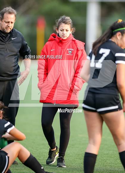 Thumbnail 1 in Grossmont @ Flintridge Sacred Heart (CIF SoCal D3 Regional Semi-Final) photogallery.