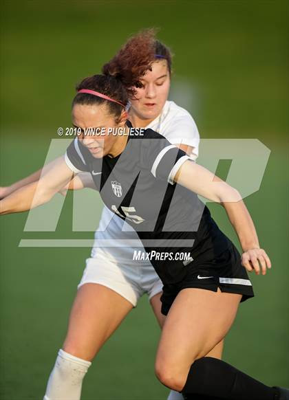 Thumbnail 1 in Grossmont @ Flintridge Sacred Heart (CIF SoCal D3 Regional Semi-Final) photogallery.
