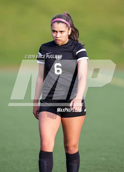 Thumbnail 2 in Grossmont @ Flintridge Sacred Heart (CIF SoCal D3 Regional Semi-Final) photogallery.