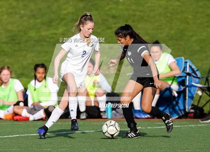 Thumbnail 2 in Grossmont @ Flintridge Sacred Heart (CIF SoCal D3 Regional Semi-Final) photogallery.