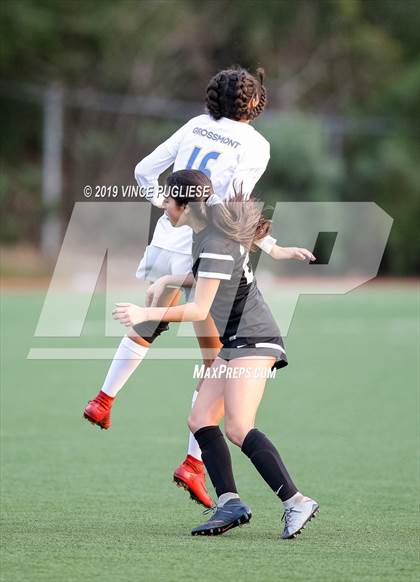 Thumbnail 1 in Grossmont @ Flintridge Sacred Heart (CIF SoCal D3 Regional Semi-Final) photogallery.