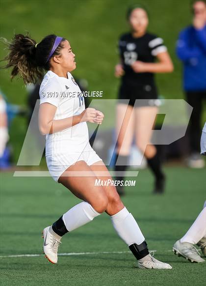 Thumbnail 1 in Grossmont @ Flintridge Sacred Heart (CIF SoCal D3 Regional Semi-Final) photogallery.