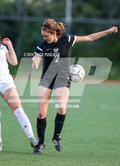 Thumbnail 2 in Grossmont @ Flintridge Sacred Heart (CIF SoCal D3 Regional Semi-Final) photogallery.
