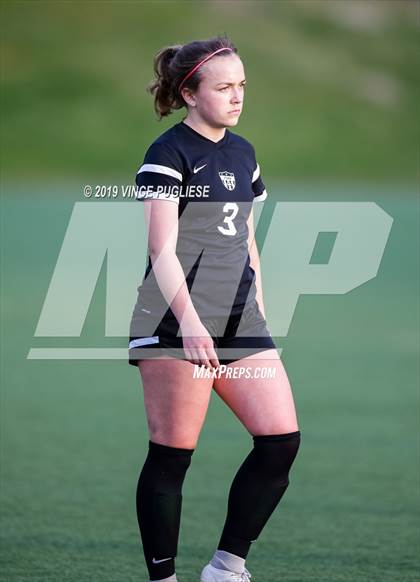 Thumbnail 3 in Grossmont @ Flintridge Sacred Heart (CIF SoCal D3 Regional Semi-Final) photogallery.