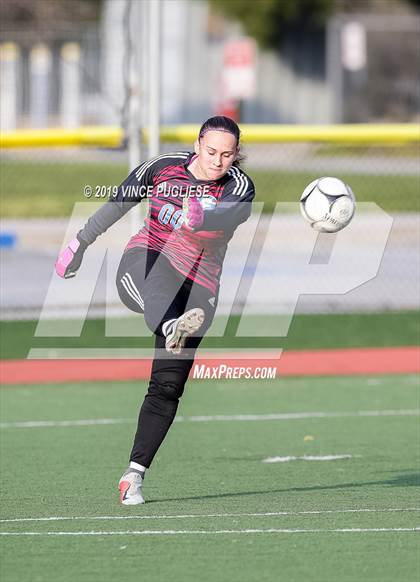 Thumbnail 1 in Grossmont @ Flintridge Sacred Heart (CIF SoCal D3 Regional Semi-Final) photogallery.