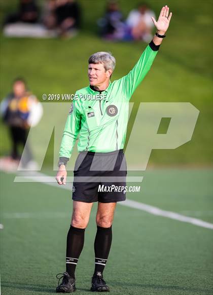 Thumbnail 2 in Grossmont @ Flintridge Sacred Heart (CIF SoCal D3 Regional Semi-Final) photogallery.