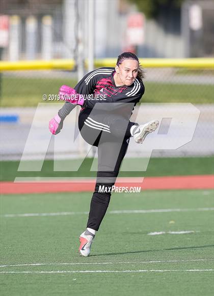 Thumbnail 2 in Grossmont @ Flintridge Sacred Heart (CIF SoCal D3 Regional Semi-Final) photogallery.