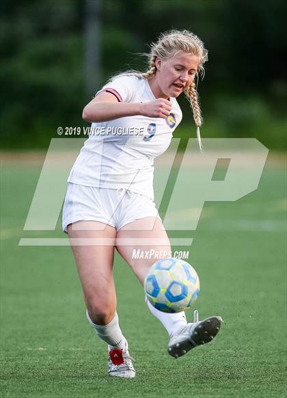 Thumbnail 3 in Grossmont @ Flintridge Sacred Heart (CIF SoCal D3 Regional Semi-Final) photogallery.