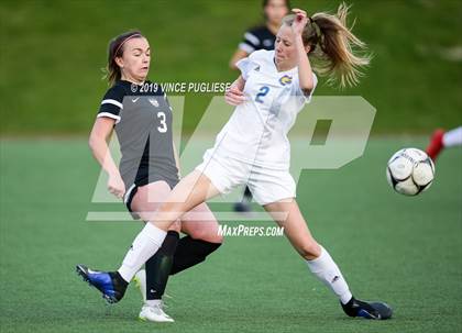 Thumbnail 2 in Grossmont @ Flintridge Sacred Heart (CIF SoCal D3 Regional Semi-Final) photogallery.