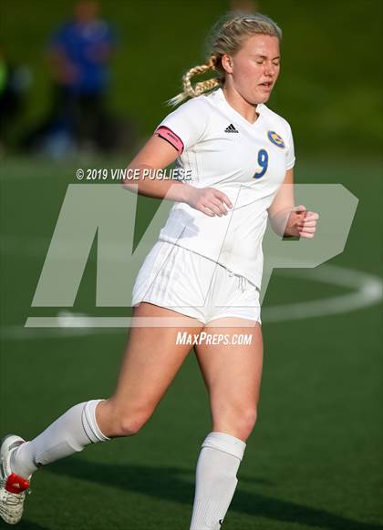 Thumbnail 1 in Grossmont @ Flintridge Sacred Heart (CIF SoCal D3 Regional Semi-Final) photogallery.