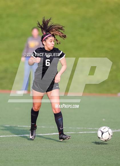 Thumbnail 2 in Grossmont @ Flintridge Sacred Heart (CIF SoCal D3 Regional Semi-Final) photogallery.