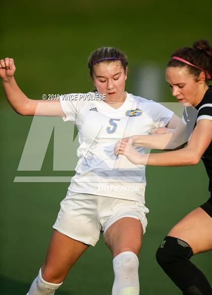 Thumbnail 2 in Grossmont @ Flintridge Sacred Heart (CIF SoCal D3 Regional Semi-Final) photogallery.