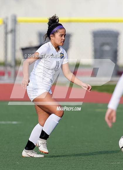 Thumbnail 1 in Grossmont @ Flintridge Sacred Heart (CIF SoCal D3 Regional Semi-Final) photogallery.