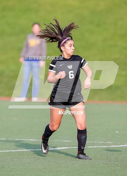 Thumbnail 3 in Grossmont @ Flintridge Sacred Heart (CIF SoCal D3 Regional Semi-Final) photogallery.