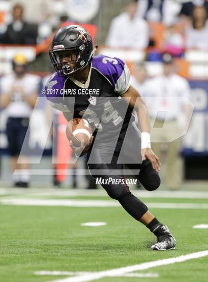 Thumbnail 2 in Holy Trinity Pride vs. Skaneateles (NYSPHSAA Class C Championship) photogallery.