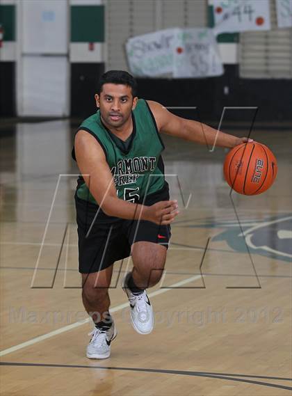 Thumbnail 3 in Fairmont Prep vs. Fairmont Prep Alumni photogallery.