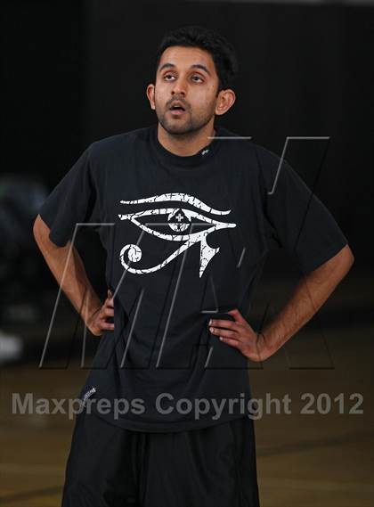 Thumbnail 2 in Fairmont Prep vs. Fairmont Prep Alumni photogallery.