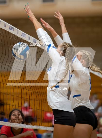 Thumbnail 2 in Santa Fe Christian @ Rancho Bernardo photogallery.