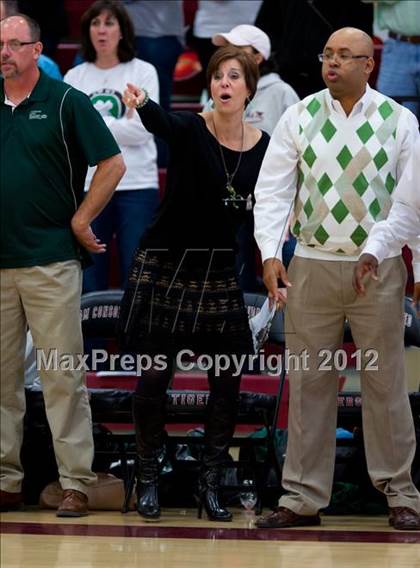 Thumbnail 3 in Incarnate Word vs. John Paul II photogallery.
