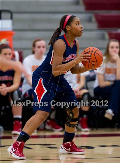 Thumbnail 3 in Incarnate Word vs. John Paul II photogallery.