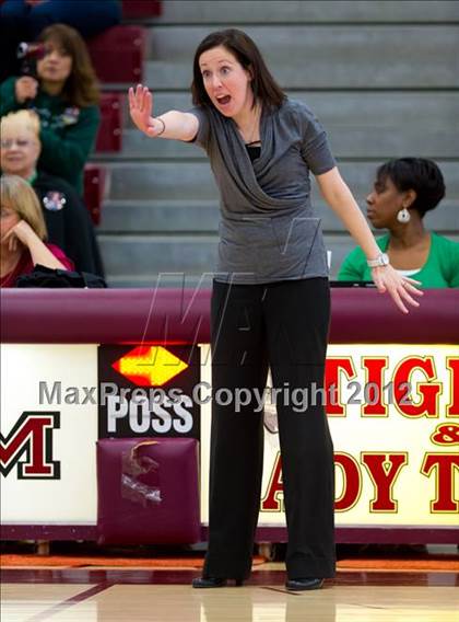 Thumbnail 2 in Incarnate Word vs. John Paul II photogallery.