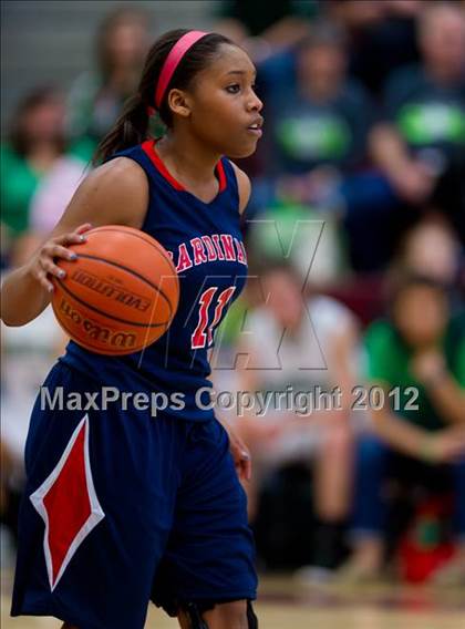 Thumbnail 2 in Incarnate Word vs. John Paul II photogallery.