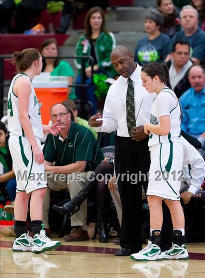Thumbnail 3 in Incarnate Word vs. John Paul II photogallery.