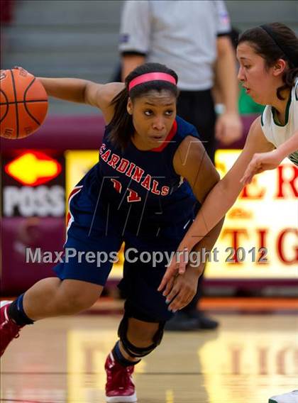 Thumbnail 3 in Incarnate Word vs. John Paul II photogallery.