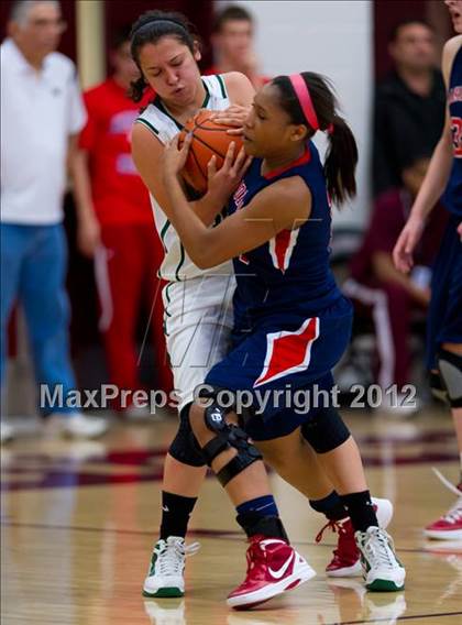 Thumbnail 1 in Incarnate Word vs. John Paul II photogallery.