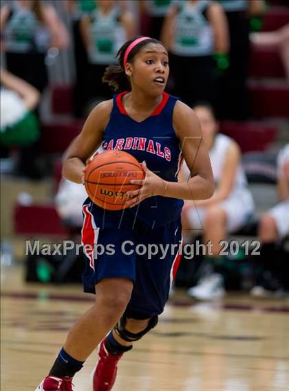 Thumbnail 2 in Incarnate Word vs. John Paul II photogallery.