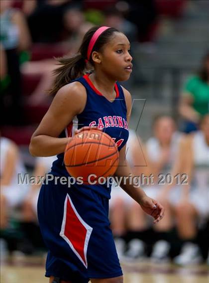 Thumbnail 1 in Incarnate Word vs. John Paul II photogallery.