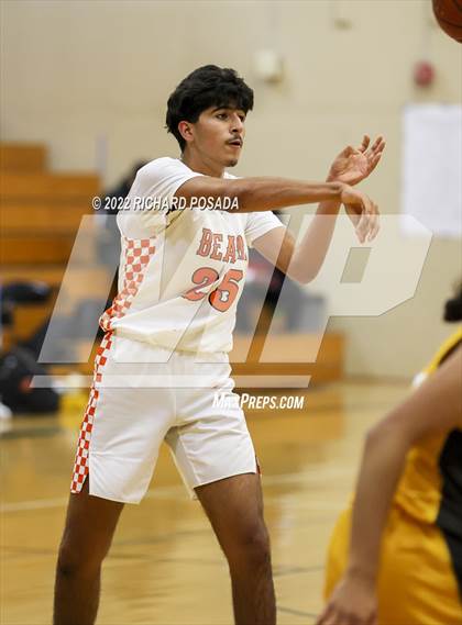 Thumbnail 1 in Selma vs. Golden West photogallery.