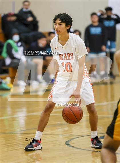 Thumbnail 1 in Selma vs. Golden West photogallery.