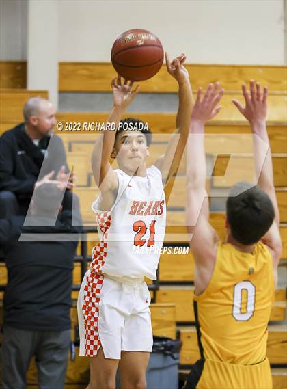 Thumbnail 2 in Selma vs. Golden West photogallery.