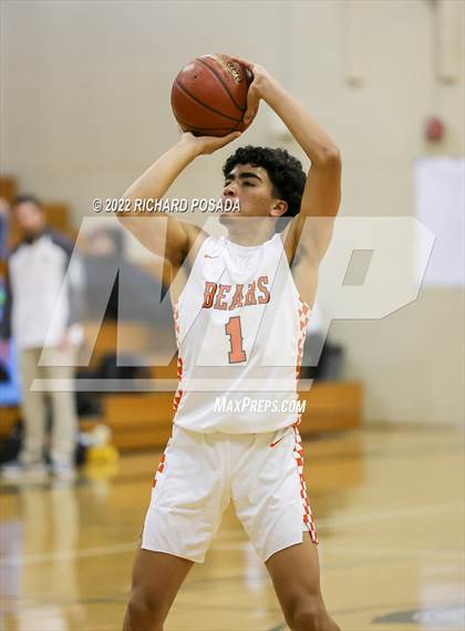 Thumbnail 1 in Selma vs. Golden West photogallery.