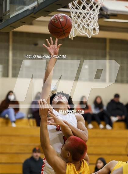 Thumbnail 2 in Selma vs. Golden West photogallery.