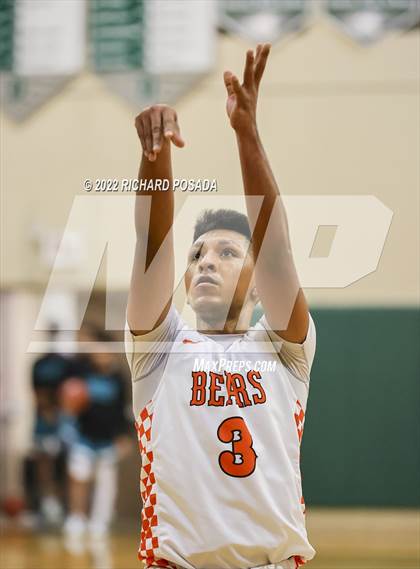 Thumbnail 3 in Selma vs. Golden West photogallery.