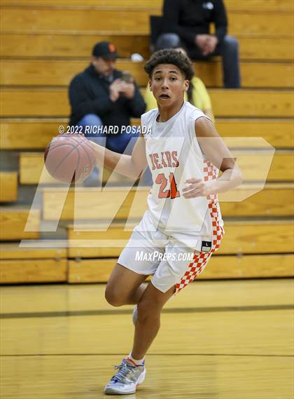 Thumbnail 3 in Selma vs. Golden West photogallery.