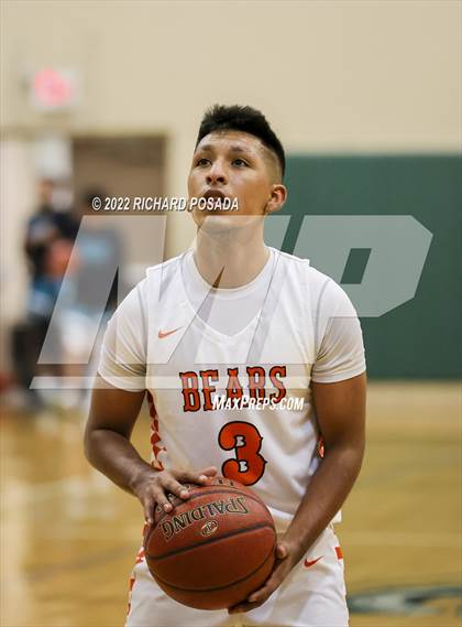 Thumbnail 1 in Selma vs. Golden West photogallery.