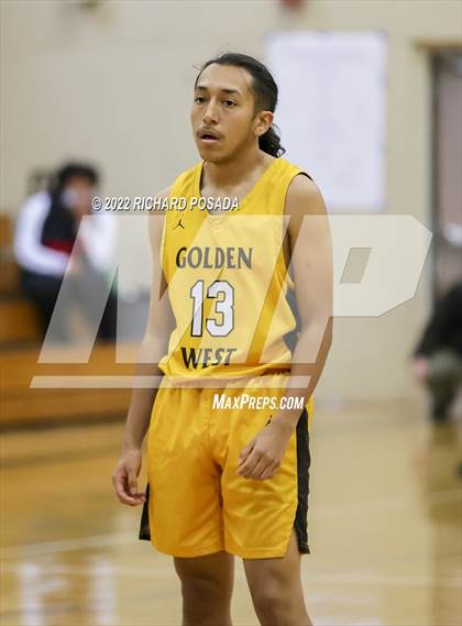 Thumbnail 3 in Selma vs. Golden West photogallery.