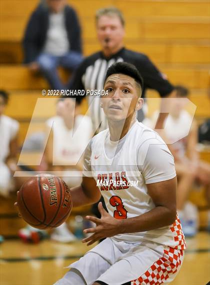 Thumbnail 1 in Selma vs. Golden West photogallery.