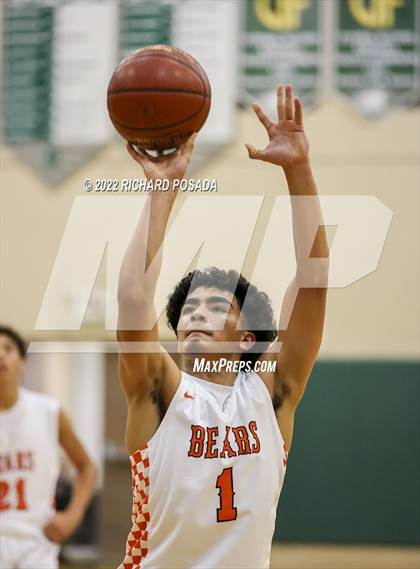 Thumbnail 1 in Selma vs. Golden West photogallery.