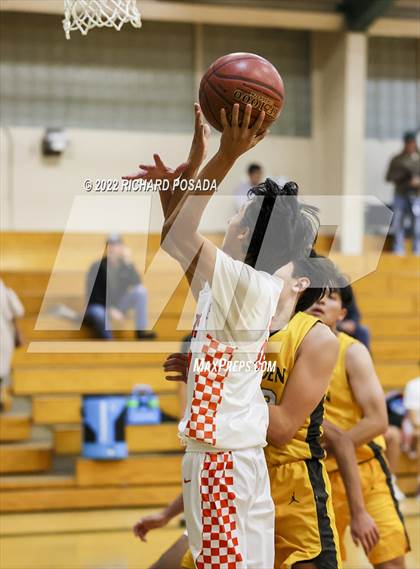Thumbnail 1 in Selma vs. Golden West photogallery.