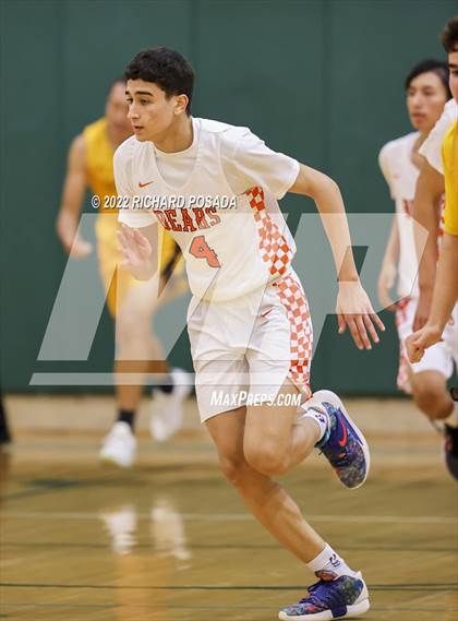Thumbnail 2 in Selma vs. Golden West photogallery.